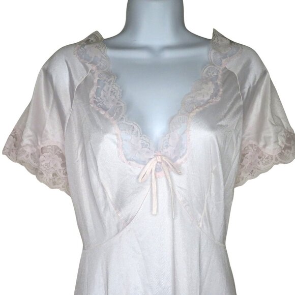 Vintage Light Pink Nylon Nightgown: Lace Trim, Tie Back (Size L) - Picture 6 of 13